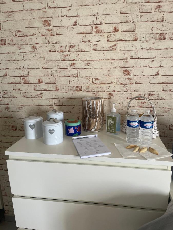 Studio Vieux Port Chez Fanette Apartment Марсилия Екстериор снимка