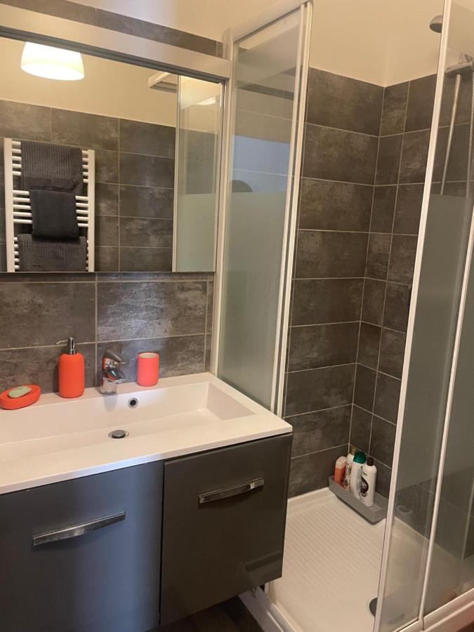 Studio Vieux Port Chez Fanette Apartment Марсилия Екстериор снимка