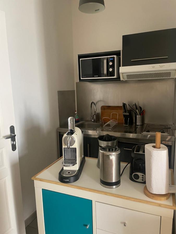 Studio Vieux Port Chez Fanette Apartment Марсилия Екстериор снимка
